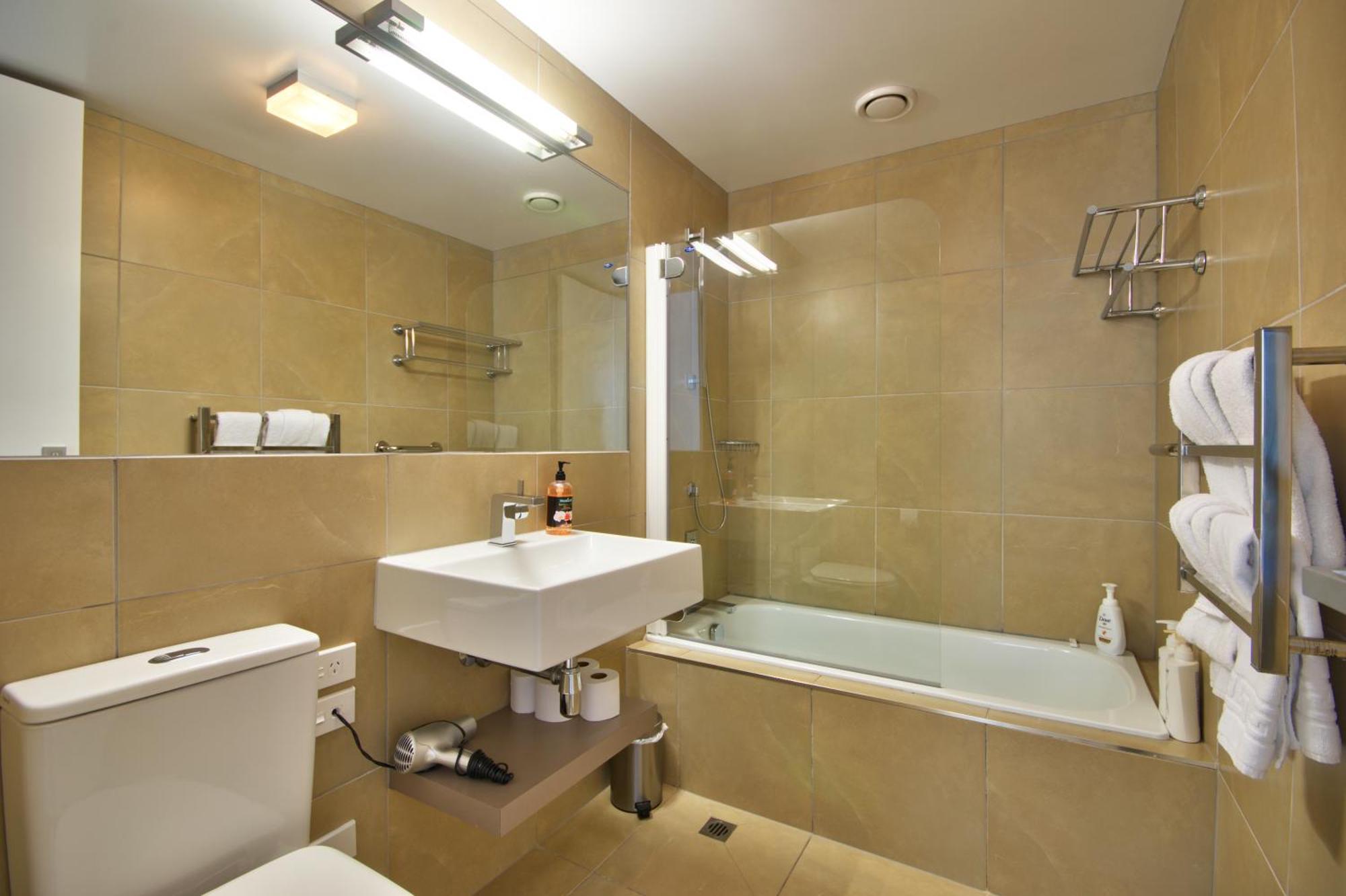 Lakeside Central Studio Apartment Queenstown Bagian luar foto